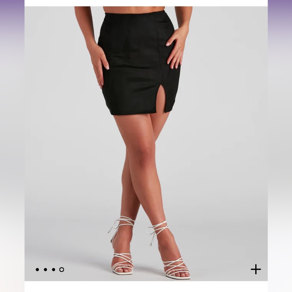 Windsor Black suede like mini skirt